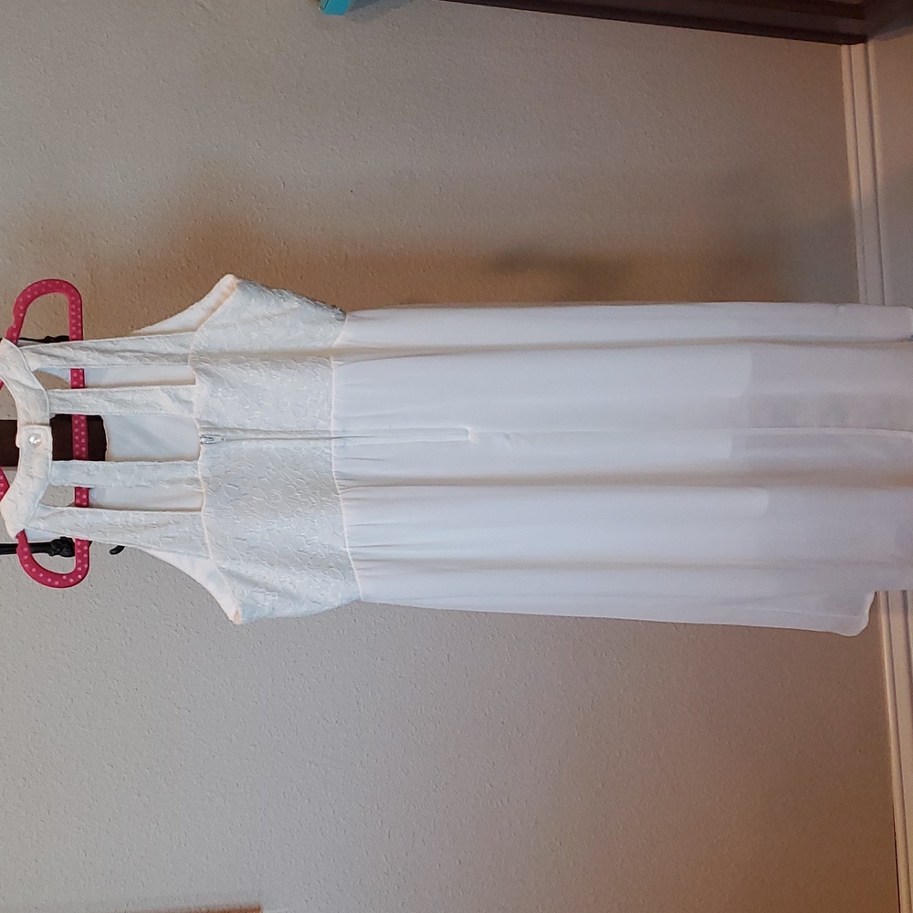 White Formal or Flowergirl Dress - Picture 4 of 8